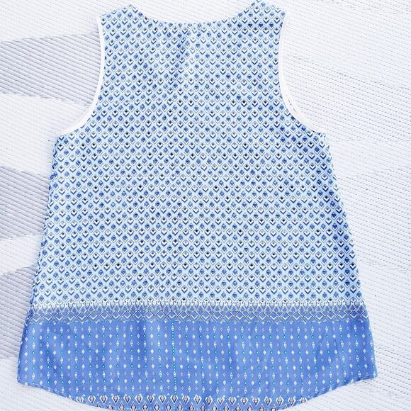 Gilli  Blue Print Tunic Sleeveless‎ Lace Trim Top Feminine Size Medium - Picture 2 of 9